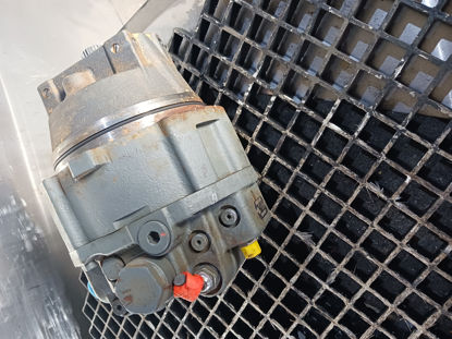 Liebherr 3927755f-76e4-4cd3-9e2c-0b7b51af3d88661285011229760897-jpg